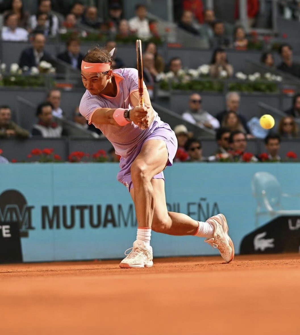 拉沃尔杯险胜ATP总决赛，纳达尔点燃赛场的简单介绍