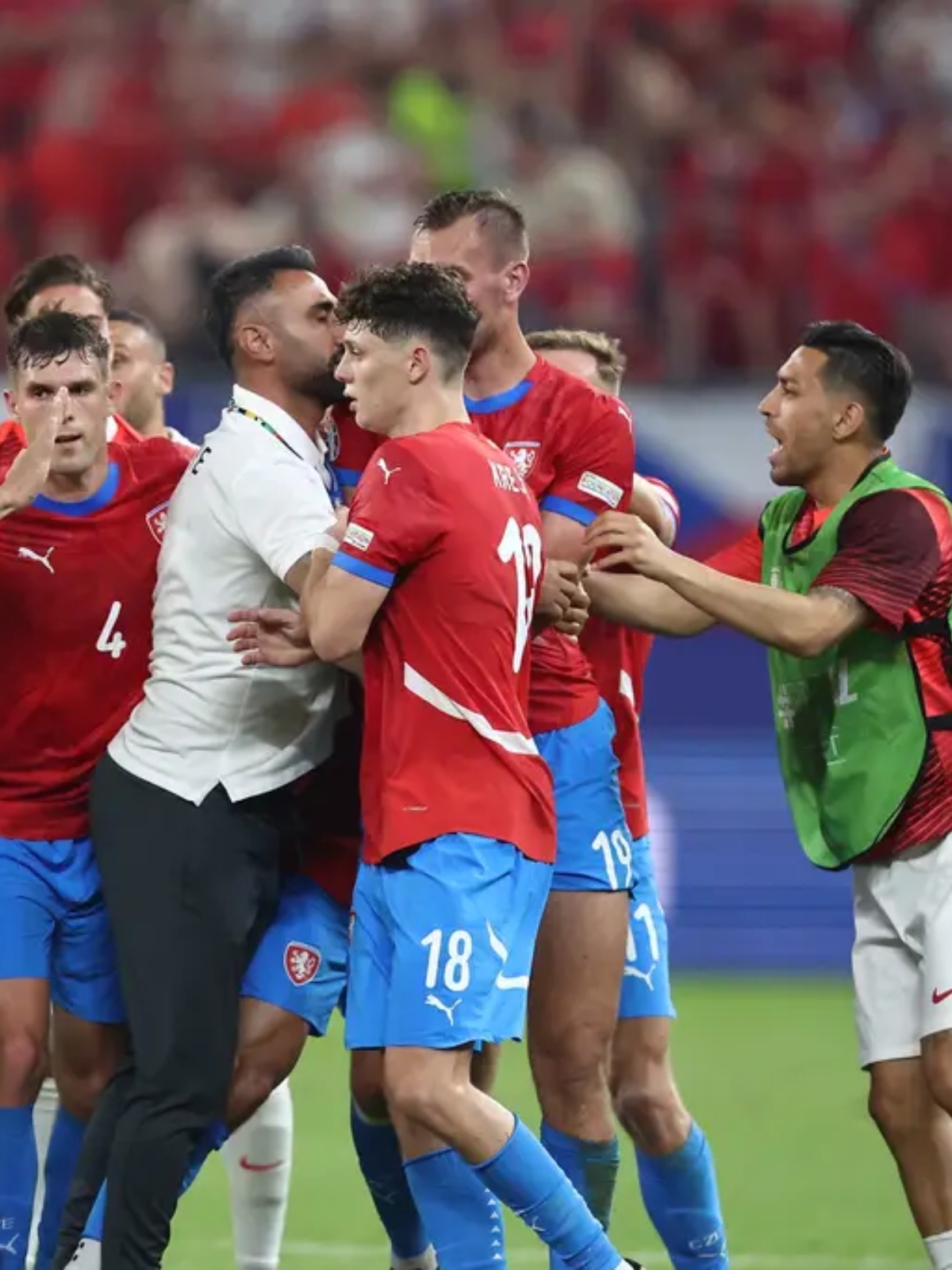 欧洲杯资格赛：克罗地亚遭遇挑战，迎接考验的简单介绍