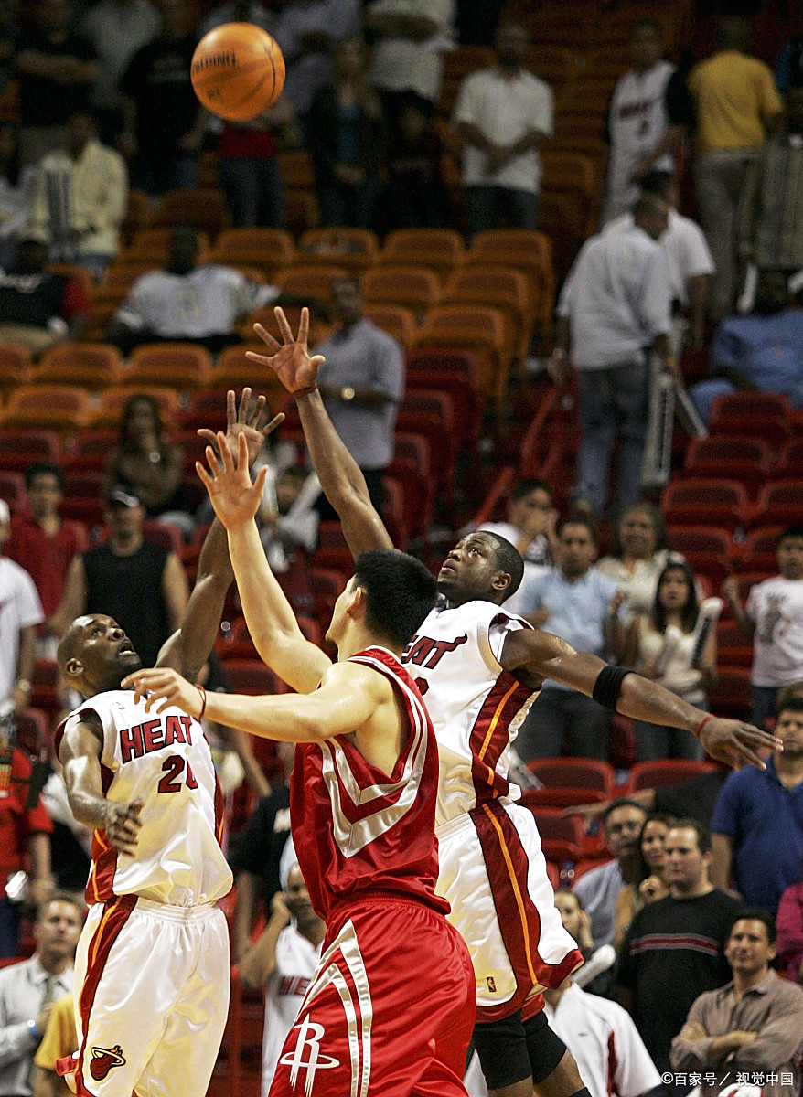 火箭遭遇横扫，湖人再度告捷的简单介绍