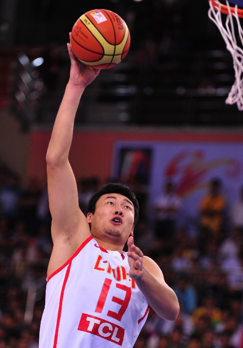 阿联酋队在篮球比赛中取得成功 阿联酋队在篮球比赛中取得成功