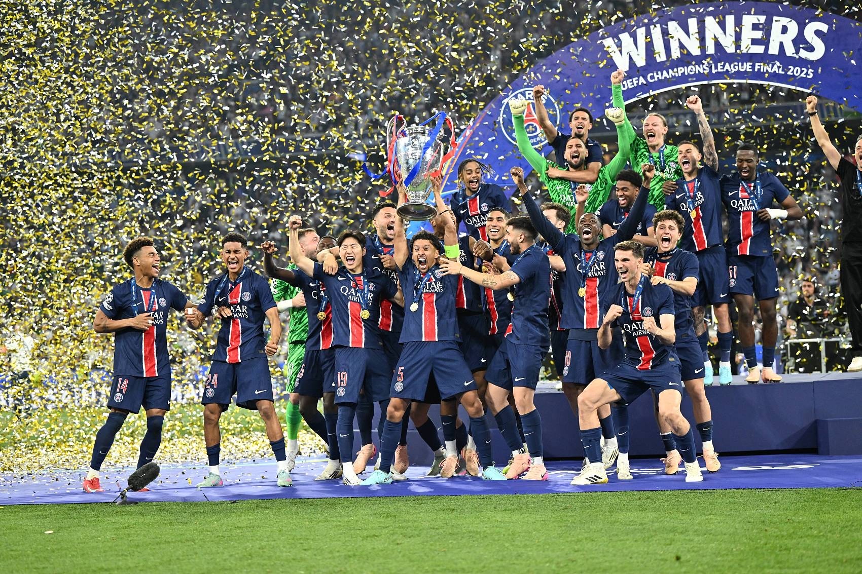 PG电子官方-包含欧洲篮球超级联赛：皇马迎战巴塞，豪门对决的词条