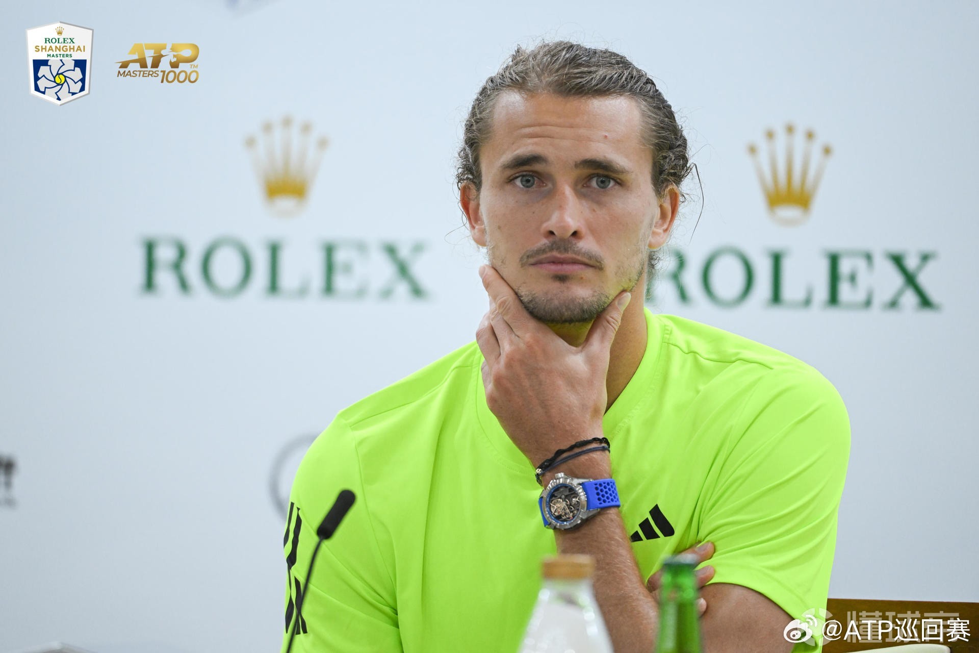 包含年终总决赛轻取拉沃尔杯,兹维列夫点燃赛场的词条 包含年终总决赛轻取拉沃尔杯,兹维列夫点燃赛场的词条