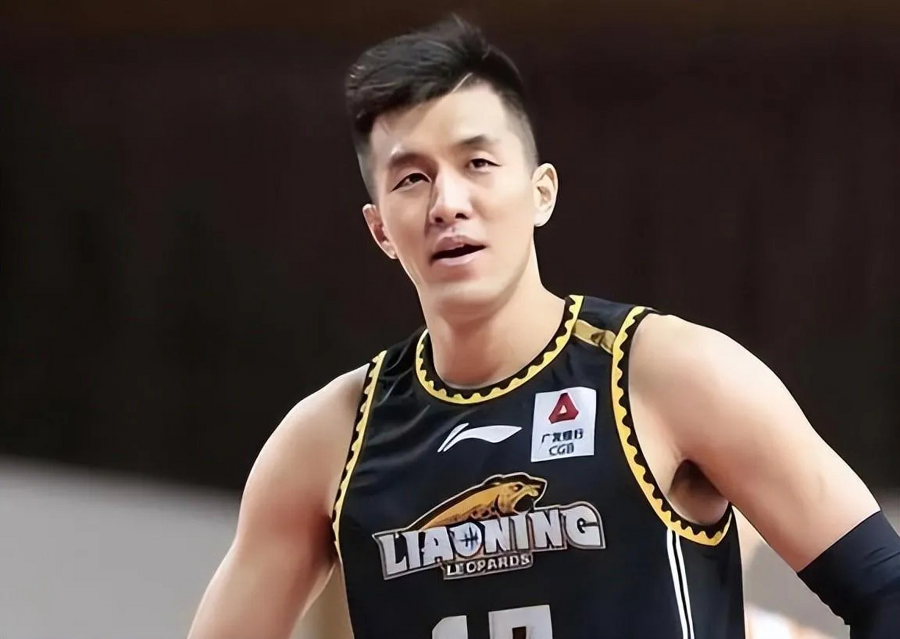 关于江苏队力克快船，郭艾伦扛起全队的信息