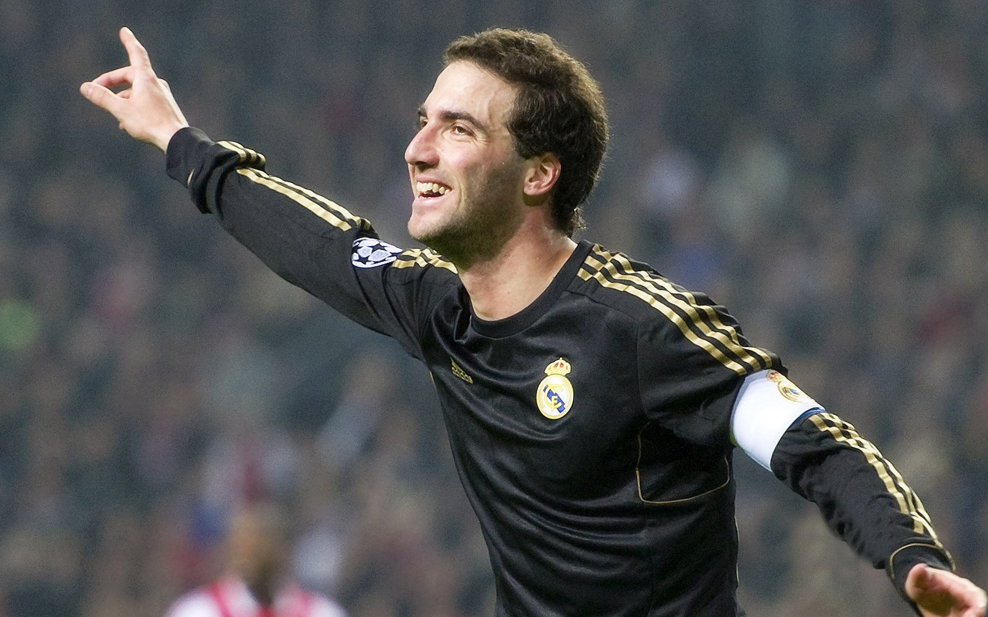 智利血拼利物浦，贝林厄姆如何成为安菲尔德的关键先生