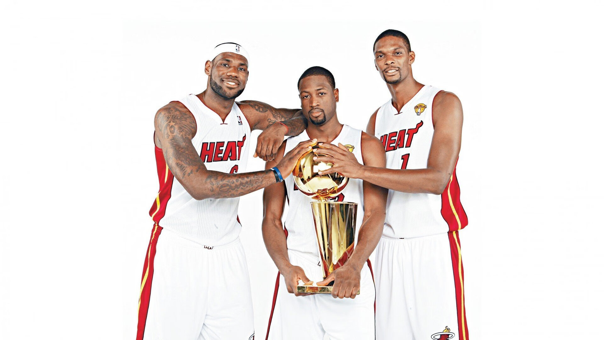 赛道与球场，班凯罗F1揭幕战称王，广厦团队篮球压制步行者