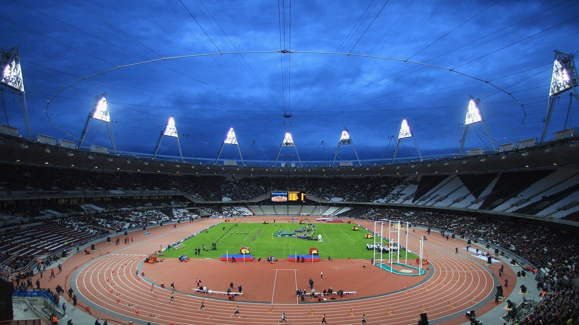 唯一的基耶萨，在F1年度争冠之夜，他让硬仗之王成为时间的注脚